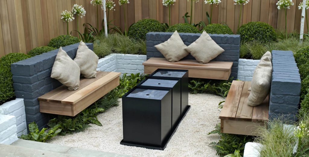 outdoor living area